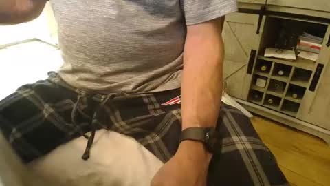 iwanttolicku40 online show from October 19, 10:35 pm