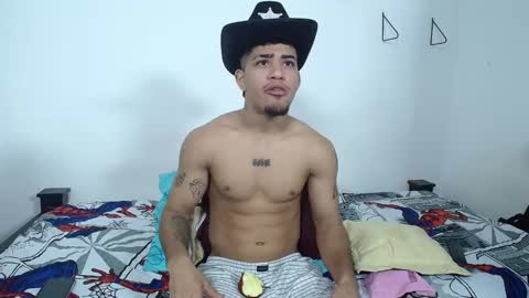 izaack online show from September 20, 10:37 am