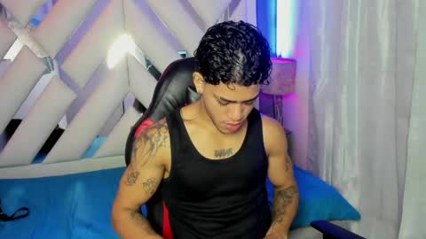 izaack online show from May 1, 12:41 pm