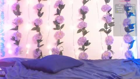 izan online show from March 4, 10:06 pm