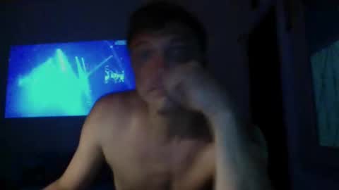 izealvaro online show from October 17, 7:34 am