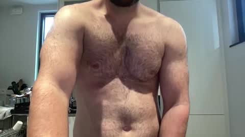 Izylduur online show from September 9, 8:14 am