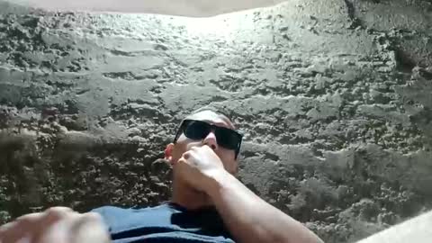 j115985 online show from September 30, 11:52 pm