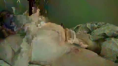 Snapshot of j281133 chatting on March 7, 2:46 am Big 8 online show from March 7, 2:46 am