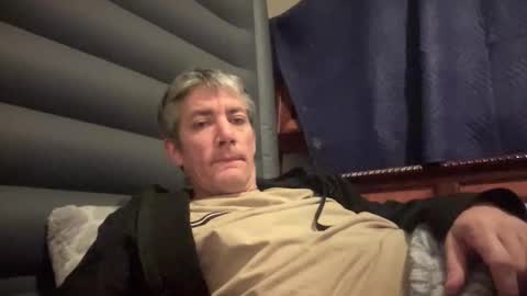 J32821 online show from January 19, 11:45 am