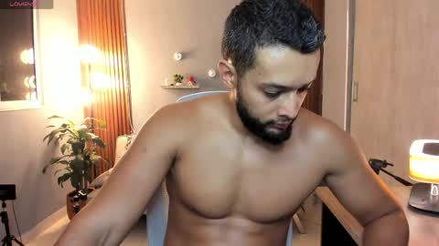 Calix  Independient model Insta and twt Calixsnake online show from May 22, 1:21 am
