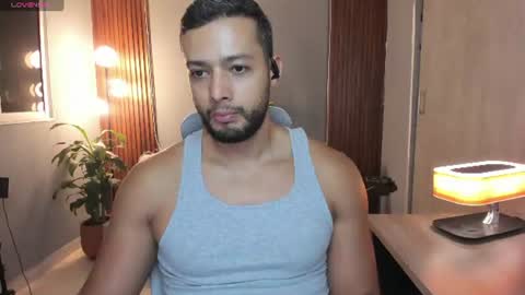 Calix  Independient model Insta and twt Calixsnake online show from June 27, 1:30 am