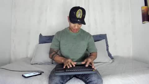 i am juan musiry independent model  online show from February 8, 10:07 am