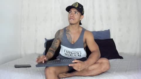 i am juan musiry independent model  online show from February 13, 12:11 pm