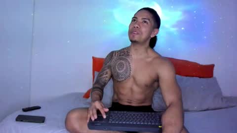 i am juan musiry independent model  online show from October 30, 4:36 am