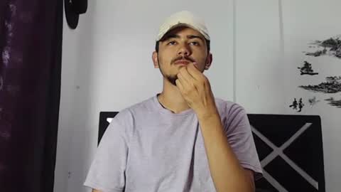 Snapshot of jack03xx_ chatting on December 13, 7:43 pm Jack online show from December 13, 7:43 pm