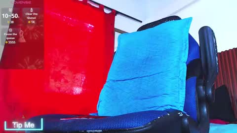   online show from March 11, 6:19 pm