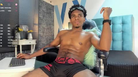 Snapshot of jack_muscles69_ chatting on February 24, 6:58 pm Jack online show from February 24, 6:58 pm