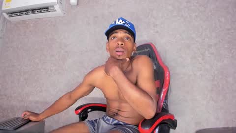 Snapshot of jack_muscles69_ chatting on October 31, 8:45 pm Jack online show from October 31, 8:45 pm