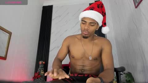 Snapshot of jack_muscles69_ chatting on December 13, 11:34 am Jack online show from December 13, 11:34 am