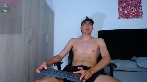 INDEPENDENT MODEL online show from February 28, 1:37 am