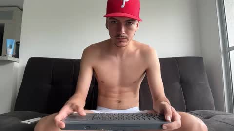 INDEPENDENT MODEL online show from September 19, 2:39 pm