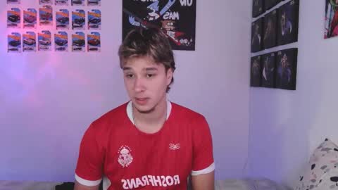 J online show from December 21, 8:39 pm