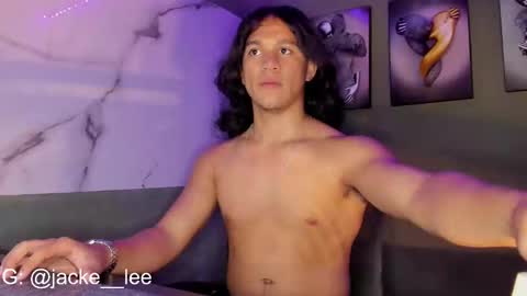 Snapshot of jacke__lee chatting on February 8, 9:36 pm jacke__lee online show from February 8, 9:36 pm