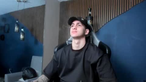 Jackson Olsen online show from December 3, 11:54 am