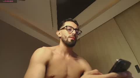 jacob__adams online show from July 18, 1:34 am