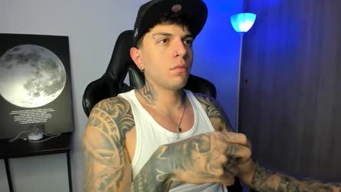 jacobb116 online show from January 13, 12:59 am