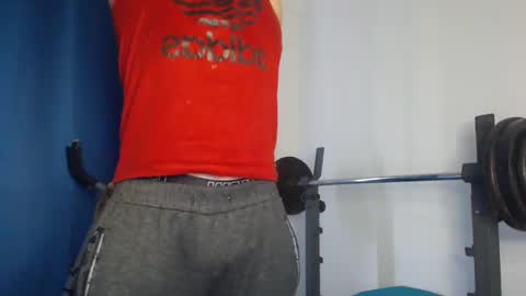 Snapshot of jacobjamess chatting on December 16, 12:06 pm jacobjamess online show from December 16, 12:06 pm