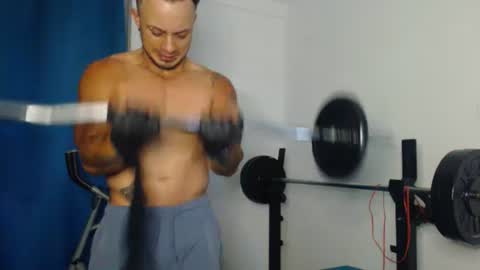 Snapshot of jacobjamess chatting on September 18, 1:51 am jacobjamess online show from September 18, 1:51 am