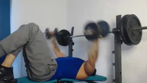 Snapshot of jacobjamess chatting on December 19, 12:01 pm jacobjamess online show from December 19, 12:01 pm