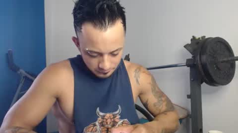 Snapshot of jacobjamess chatting on December 28, 12:14 pm jacobjamess online show from December 28, 12:14 pm