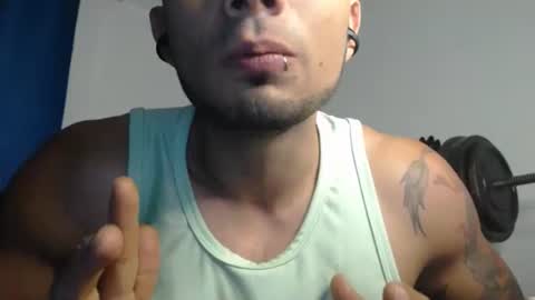 Snapshot of jacobjamess chatting on January 16, 11:37 pm jacobjamess online show from January 16, 11:37 pm