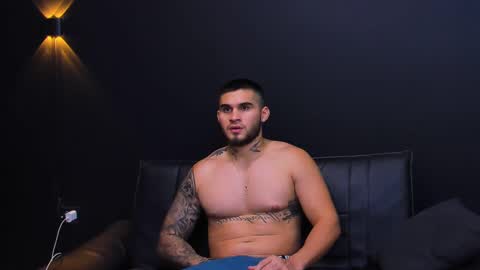 Snapshot of jacobsthorm chatting on December 19, 6:45 am jacobsthorm online show from December 19, 6:45 am