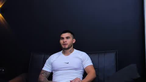 Snapshot of jacobsthorm chatting on January 24, 3:11 am jacobsthorm online show from January 24, 3:11 am