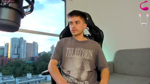 JACOB STONES online show from November 9, 9:52 pm