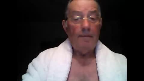 Snapshot of jahanc01 chatting on September 25, 12:42 am Malko online show from September 25, 12:42 am