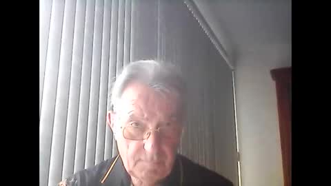 Snapshot of jahanc01 chatting on October 18, 11:37 am Malko online show from October 18, 11:37 am