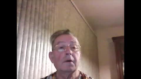 Snapshot of jahanc01 chatting on November 1, 3:32 am Malko online show from November 1, 3:32 am