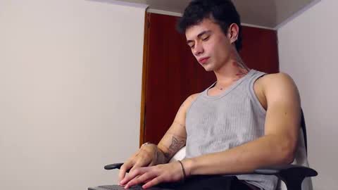 Snapshot of jaico_santos chatting on October 23, 12:36 am jaico_santos online show from October 23, 12:36 am