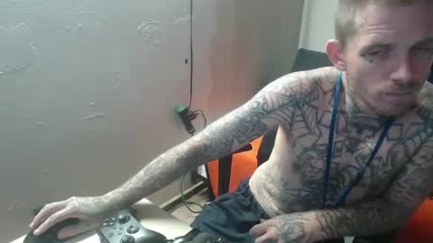 showingitoff online show from October 7, 2:37 am