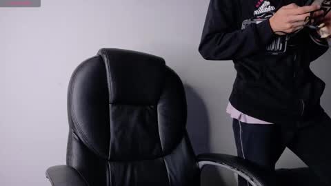 Snapshot of jake_magnuss chatting on October 16, 11:29 am Jake  online show from October 16, 11:29 am