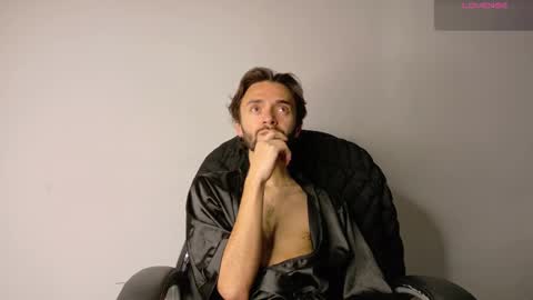 Snapshot of jake_magnuss chatting on September 30, 1:03 pm Jake  online show from September 30, 1:03 pm