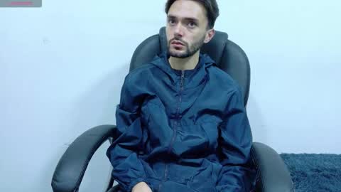 Snapshot of jake_magnuss chatting on October 18, 11:37 am Jake  online show from October 18, 11:37 am