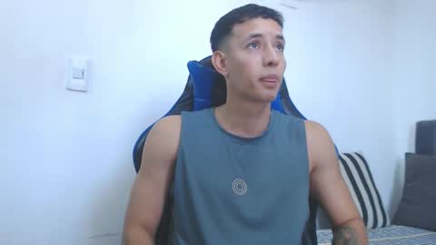 Hi guys im new 3 online show from March 2, 6:26 pm