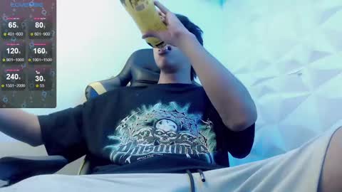 Snapshot of jake_tripp chatting on February 5, 3:34 am jake_tripp online show from February 5, 3:34 am