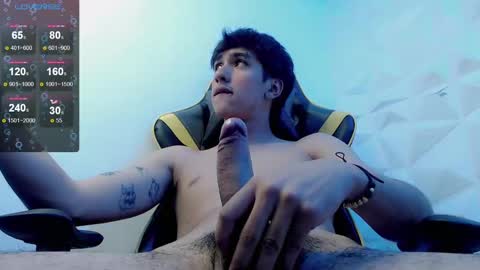 Snapshot of jake_tripp chatting on January 26, 4:20 am jake_tripp online show from January 26, 4:20 am