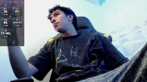 Snapshot of jake_tripp chatting on February 6, 4:42 am jake_tripp online show from February 6, 4:42 am