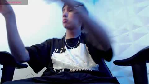 Snapshot of jake_tripp chatting on December 24, 9:00 pm jake_tripp online show from December 24, 9:00 pm