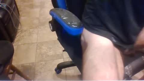 jakesgotasnake1 online show from December 26, 5:26 am