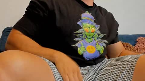 JakeSkye online show from December 17, 2:33 am