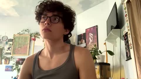 August online show from October 14, 4:03 pm